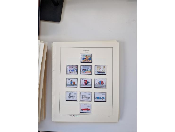 Portugal and Azores/Madeira: 1924/2021, unused and mint never hinged collection including souvenir sheets and booklets on the