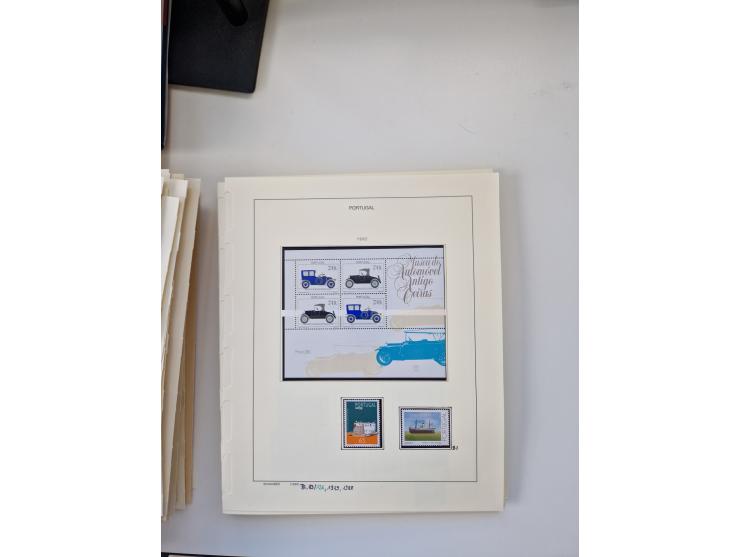 Portugal and Azores/Madeira: 1924/2021, unused and mint never hinged collection including souvenir sheets and booklets on the