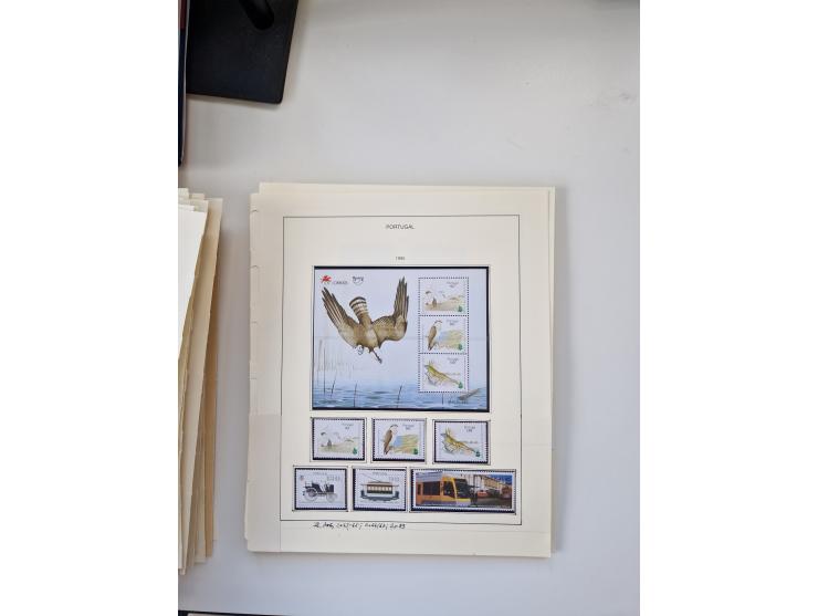 Portugal and Azores/Madeira: 1924/2021, unused and mint never hinged collection including souvenir sheets and booklets on the