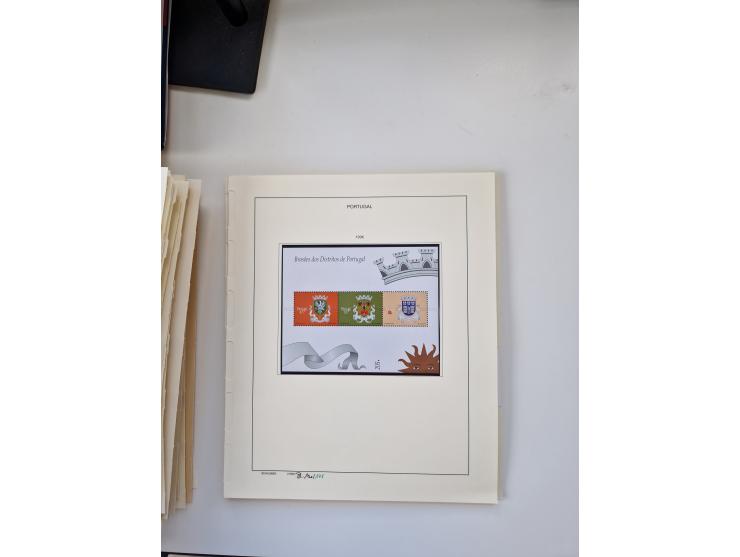 Portugal and Azores/Madeira: 1924/2021, unused and mint never hinged collection including souvenir sheets and booklets on the