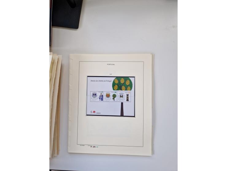 Portugal and Azores/Madeira: 1924/2021, unused and mint never hinged collection including souvenir sheets and booklets on the