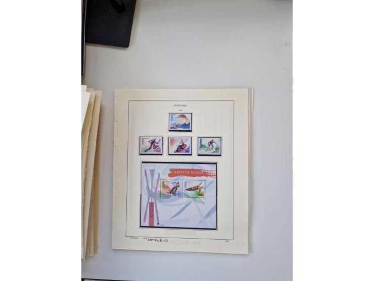 Portugal and Azores/Madeira: 1924/2021, unused and mint never hinged collection including souvenir sheets and booklets on the