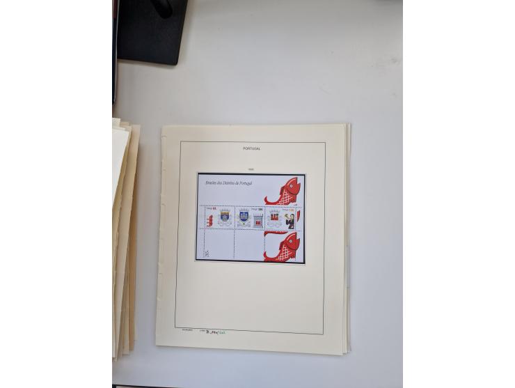 Portugal and Azores/Madeira: 1924/2021, unused and mint never hinged collection including souvenir sheets and booklets on the