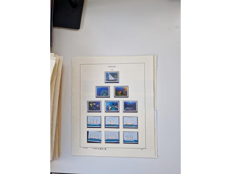 Portugal and Azores/Madeira: 1924/2021, unused and mint never hinged collection including souvenir sheets and booklets on the