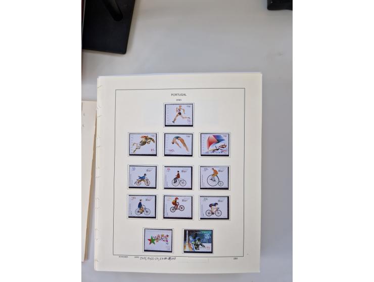 Portugal and Azores/Madeira: 1924/2021, unused and mint never hinged collection including souvenir sheets and booklets on the