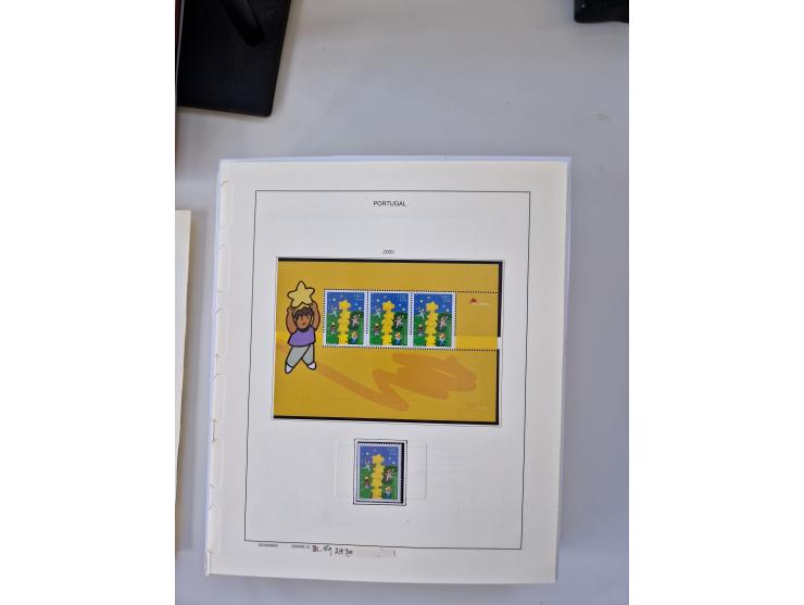 Portugal and Azores/Madeira: 1924/2021, unused and mint never hinged collection including souvenir sheets and booklets on the