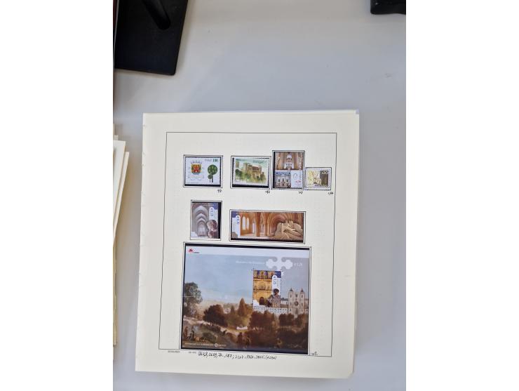 Portugal and Azores/Madeira: 1924/2021, unused and mint never hinged collection including souvenir sheets and booklets on the