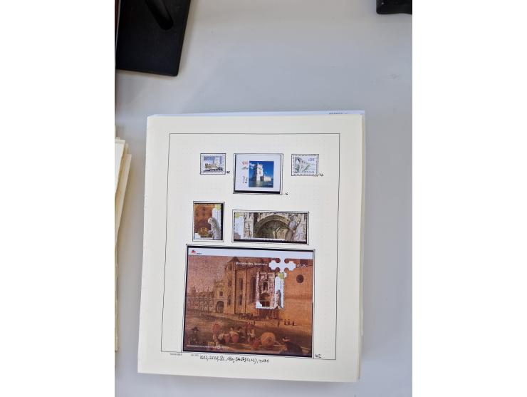 Portugal and Azores/Madeira: 1924/2021, unused and mint never hinged collection including souvenir sheets and booklets on the
