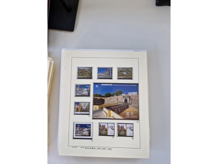 Portugal and Azores/Madeira: 1924/2021, unused and mint never hinged collection including souvenir sheets and booklets on the