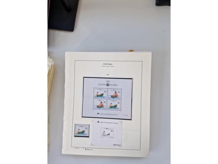 Portugal and Azores/Madeira: 1924/2021, unused and mint never hinged collection including souvenir sheets and booklets on the