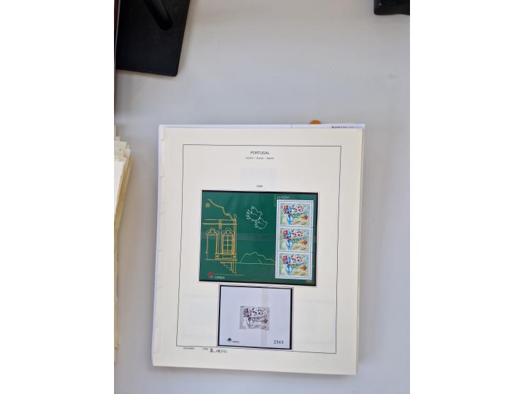 Portugal and Azores/Madeira: 1924/2021, unused and mint never hinged collection including souvenir sheets and booklets on the