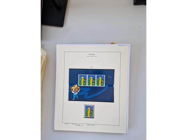 Portugal and Azores/Madeira: 1924/2021, unused and mint never hinged collection including souvenir sheets and booklets on the