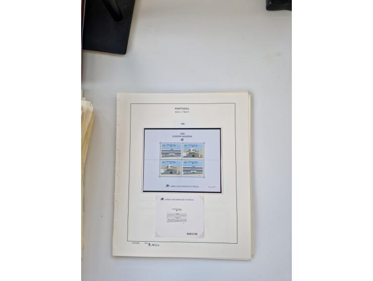 Portugal and Azores/Madeira: 1924/2021, unused and mint never hinged collection including souvenir sheets and booklets on the