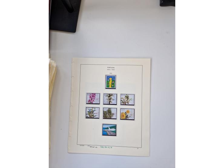 Portugal and Azores/Madeira: 1924/2021, unused and mint never hinged collection including souvenir sheets and booklets on the