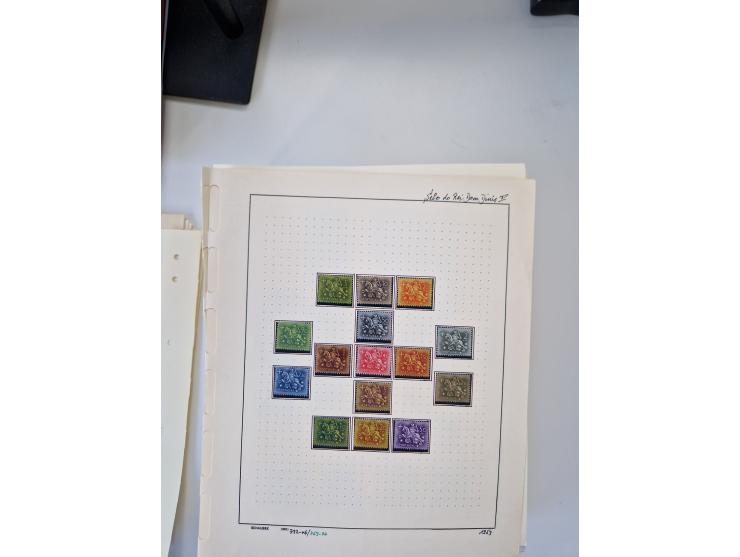 Portugal and Azores/Madeira: 1924/2021, unused and mint never hinged collection including souvenir sheets and booklets on the