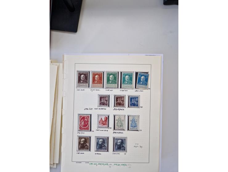 Portugal and Azores/Madeira: 1924/2021, unused and mint never hinged collection including souvenir sheets and booklets on the