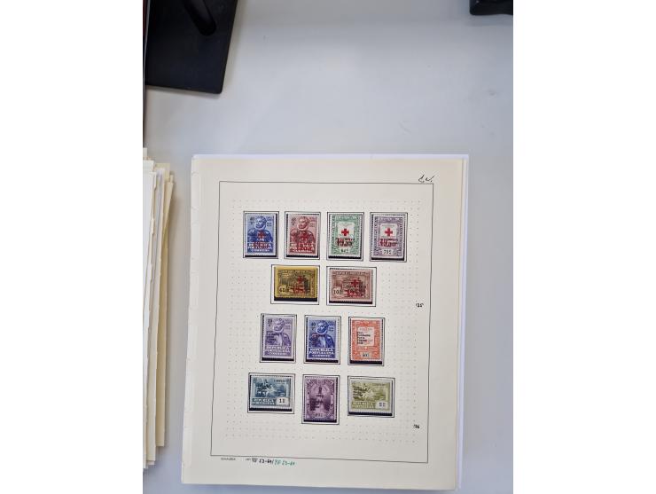 Portugal and Azores/Madeira: 1924/2021, unused and mint never hinged collection including souvenir sheets and booklets on the