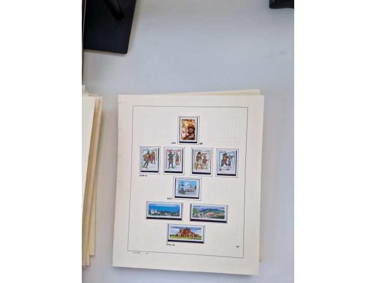 Portugal and Azores/Madeira: 1924/2021, unused and mint never hinged collection including souvenir sheets and booklets on the