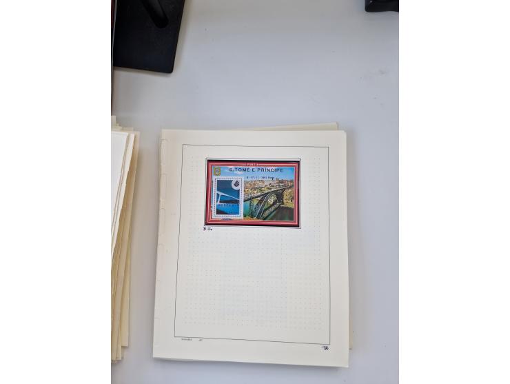 Portugal and Azores/Madeira: 1924/2021, unused and mint never hinged collection including souvenir sheets and booklets on the