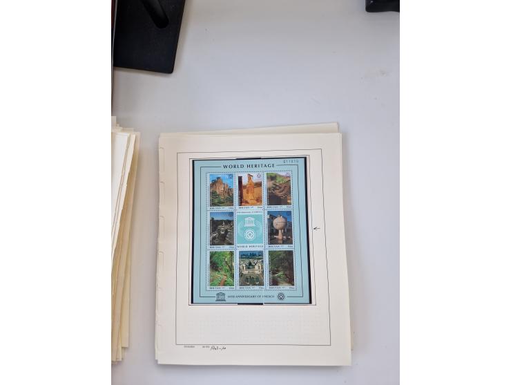 Portugal and Azores/Madeira: 1924/2021, unused and mint never hinged collection including souvenir sheets and booklets on the