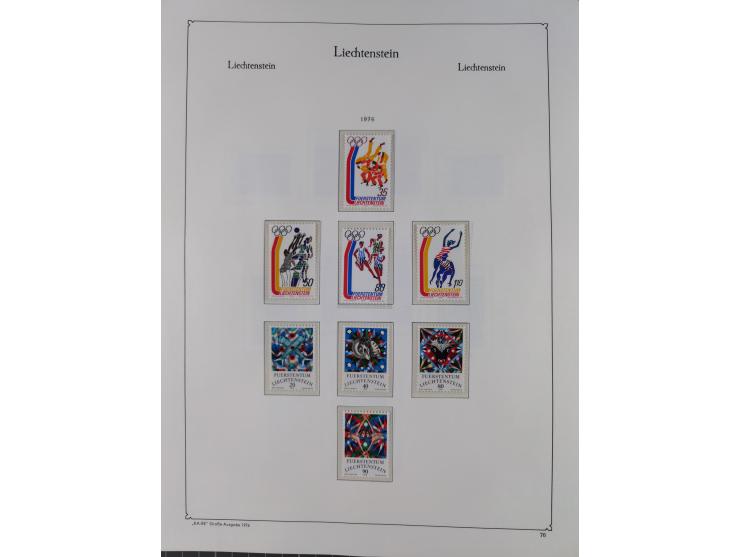 1912/2015, anfangs meist ungebrauchte/gestempelte, ab ca. 1964 postfrische, in den Hauptnummern komplette Sammlung inkl. Dien