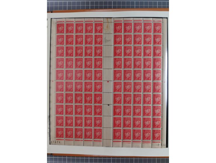 1941/42, Maréchal Pétain, attractive mint never hinged/unused and used collection with 134 covers and cards, specialized with