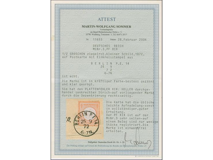 ½ Gr. ziegelrot mit Plattenfehler “durchgehender heller senkrechter Strich im linken Rahmen”, durch die Dezentrierung sehr kl