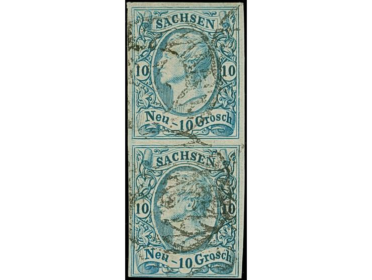 10 Ngr. milchblau im senkrechten Paar, unten noch voll-, sonst breitrandig, mit undeutlichem Nummernstempel. Einwandfrei. Sig