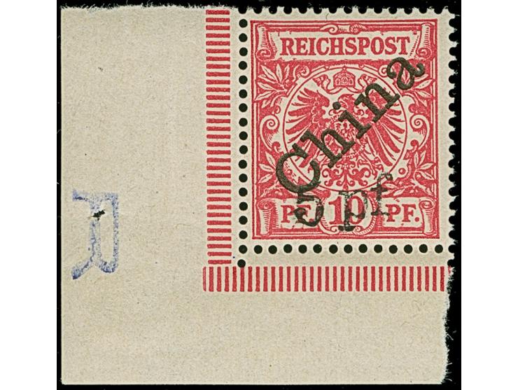 1900, 5 pf auf 10 Pfg. mit diagonalem Aufdruck aus der linken unteren Bogenecke. Die farbfrische und postfrische Marke ist in