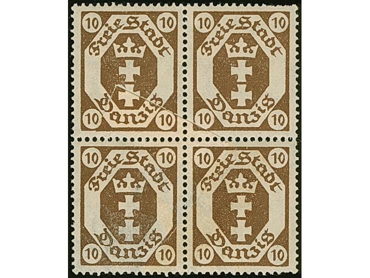 1921, Staatswappen 10 Pfennig, Viererblock mit über alle Marken gehender geklebter Papierbahn, postfrisch, einige gering verk
