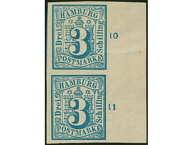 3 Sch. preußischblau im senkrechten Paar, allseits breitrandig, rechts mit breitem Bogenrand mit Reihenzählern “10” und “11”,