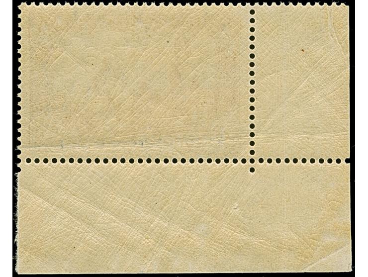 1900, Reichspost 3 M., Type I, aus der linken unteren Bogenecke, postfrisch und in tadelloser Erhaltung. im Bogenrand mit Büg