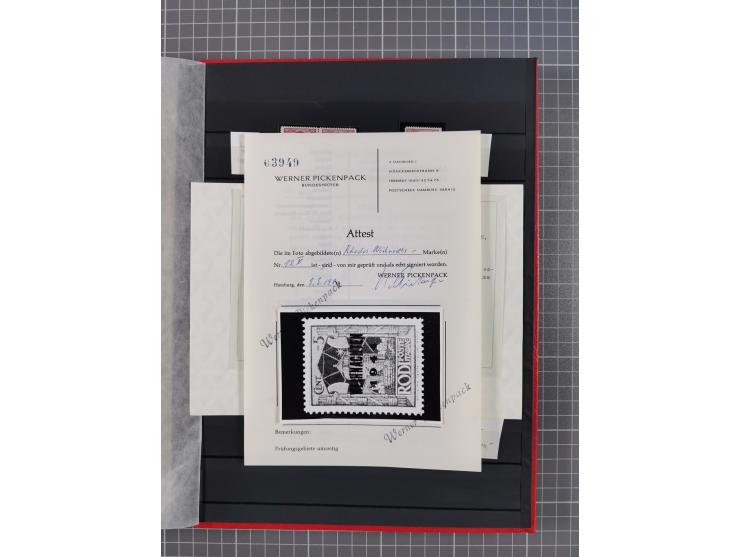 1943/45, postfrische, ungebrauchte und gestempelte Partie im Steckbuch, dabei u.a. Mi. 5 (12), 6 (2), 7B (3), 11BaK, etc.