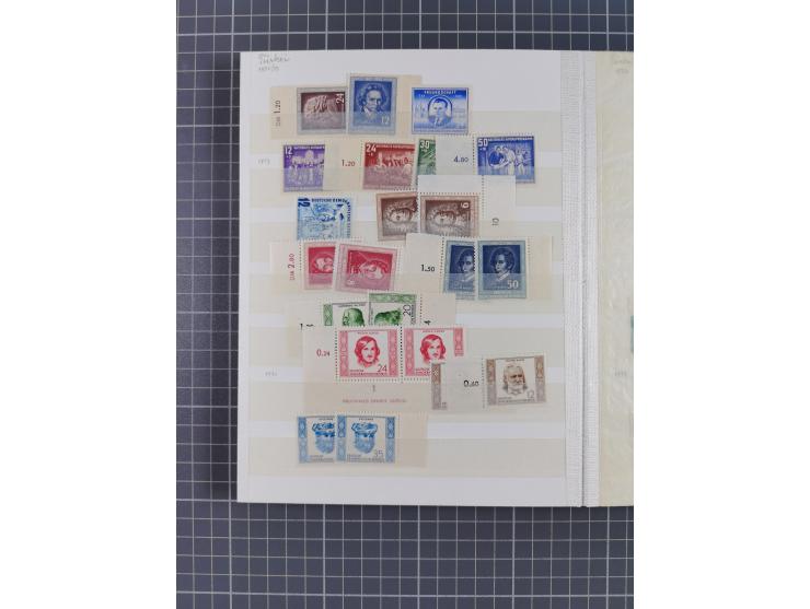 1945/53 (ca.), postfrische, ungebrauchte und gestempelte Partie in 3 Steckbüchern, dabei u.a. einige Poschta, Bl. 2(4), Bl. 4