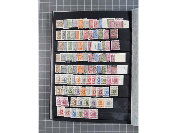 1945/53 (ca.), postfrische, ungebrauchte und gestempelte Partie in 3 Steckbüchern, dabei u.a. einige Poschta, Bl. 2(4), Bl. 4