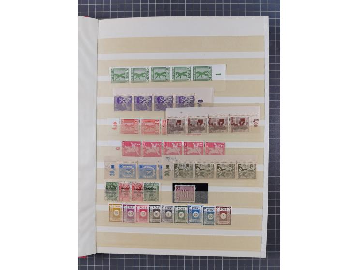 1945/49, postfrische, ungebrauchte und gestempelte Partie in 3 Steckbüchern, dabei u.a. 3 Rotkreuz-Blocks mit Fotoattesten We