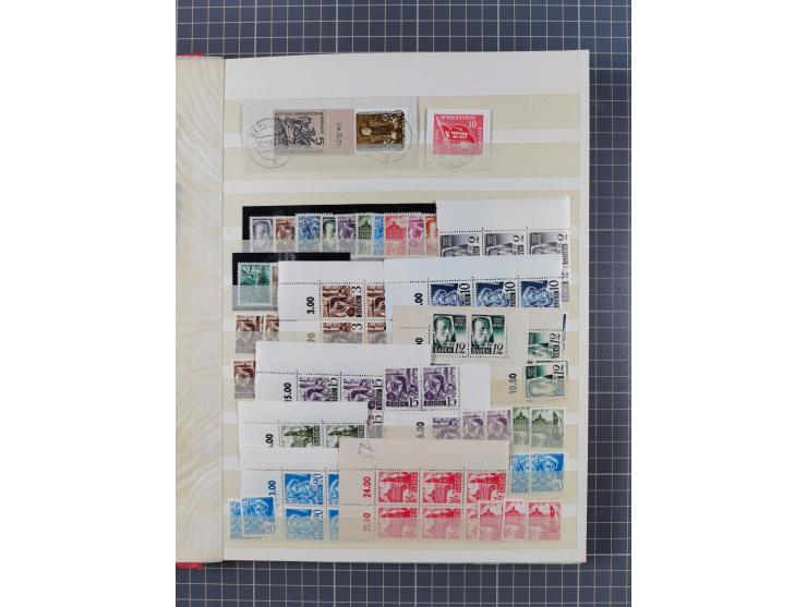 1945/49, postfrische, ungebrauchte und gestempelte Partie in 3 Steckbüchern, dabei u.a. 3 Rotkreuz-Blocks mit Fotoattesten We