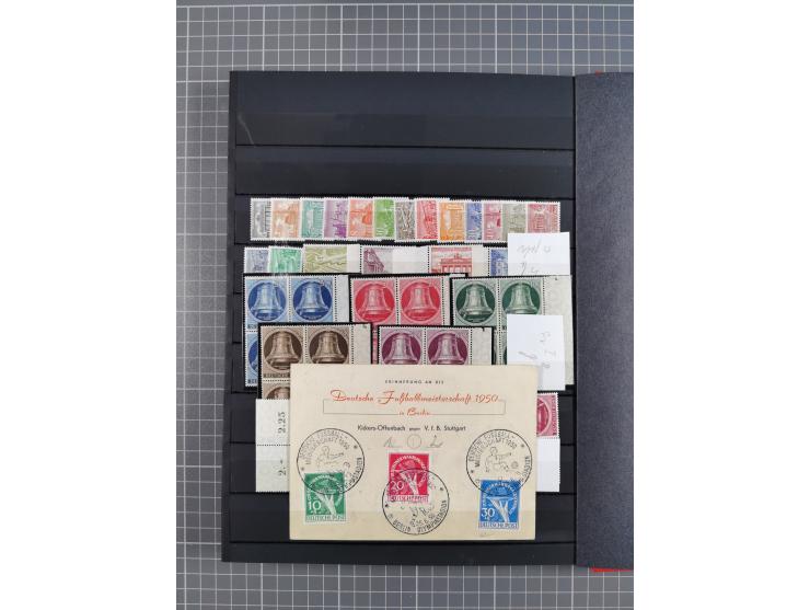 1948/65 (ca.), postfrische, wenig ungebrauchte und gestempelte reichhaltige Partie in vier Steckbüchern, dabei mehrere Postho