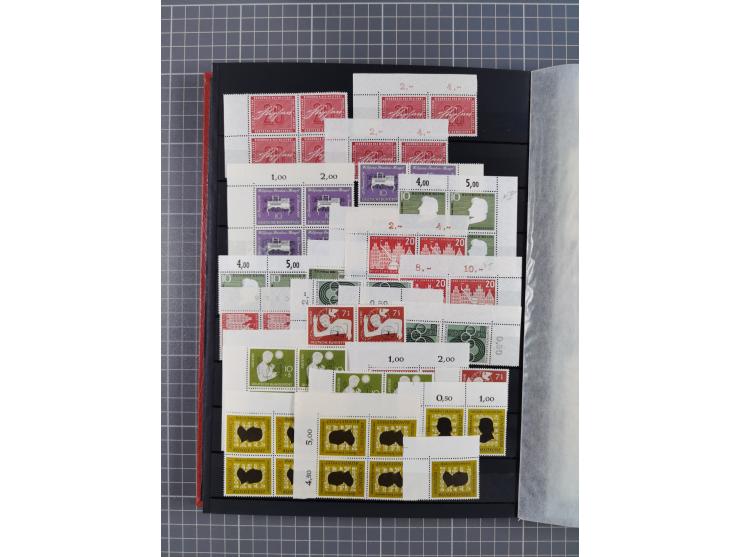 1948/65 (ca.), postfrische, wenig ungebrauchte und gestempelte reichhaltige Partie in vier Steckbüchern, dabei mehrere Postho