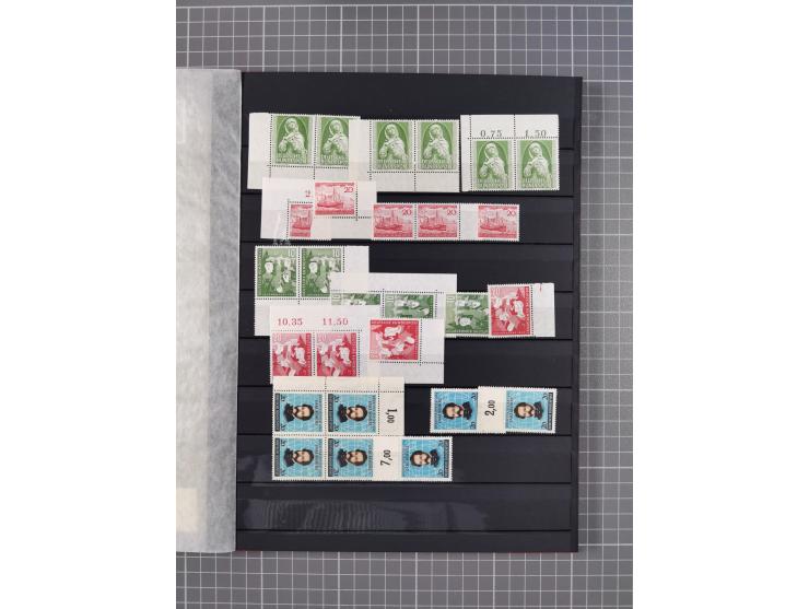 1948/65 (ca.), postfrische, wenig ungebrauchte und gestempelte reichhaltige Partie in vier Steckbüchern, dabei mehrere Postho