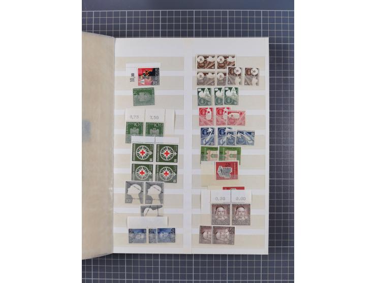 1948/65 (ca.), postfrische, wenig ungebrauchte und gestempelte reichhaltige Partie in vier Steckbüchern, dabei mehrere Postho