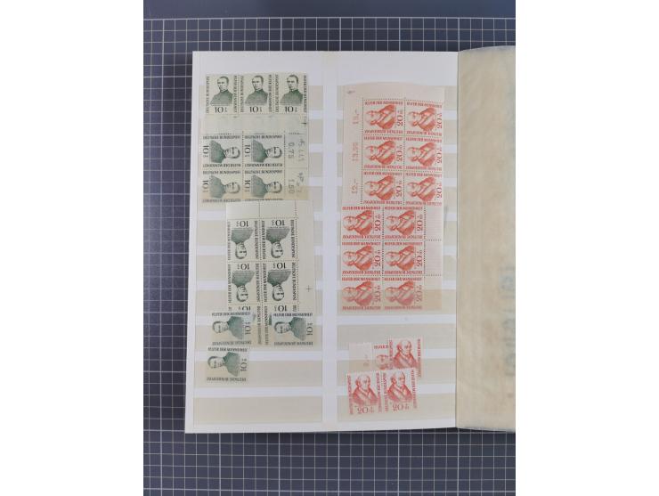 1948/65 (ca.), postfrische, wenig ungebrauchte und gestempelte reichhaltige Partie in vier Steckbüchern, dabei mehrere Postho