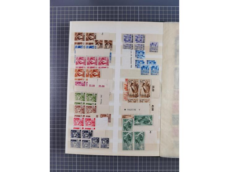 1920/59, postfrische, ungebrauchte und gestempelte interessante Partie in 2 Steckbüchern, dabei diverse Sätze Mi. 1-17, 30 (4