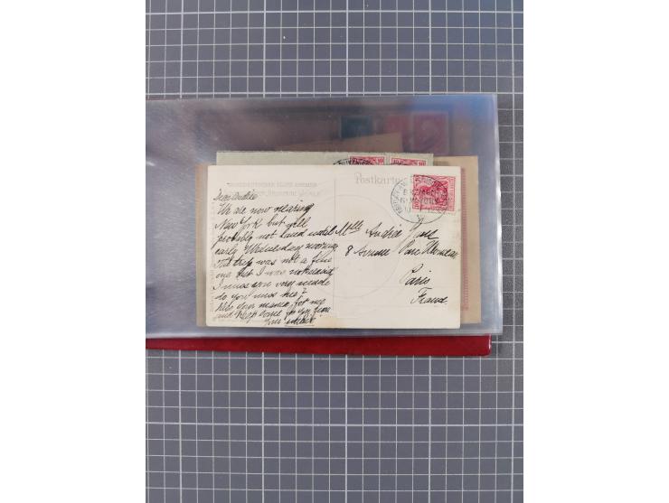 1891/1925, Sammlung “DASP BREMEN-NEW YORK I.-X.” mit ca. 50 Briefen, Karten und GSK, dabei zwei Postkarten mit L1 “Missent to