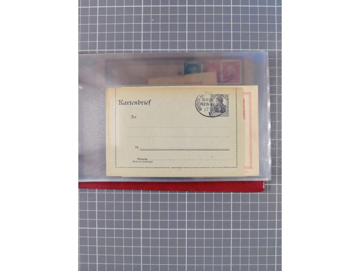 1891/1925, Sammlung “DASP BREMEN-NEW YORK I.-X.” mit ca. 50 Briefen, Karten und GSK, dabei zwei Postkarten mit L1 “Missent to