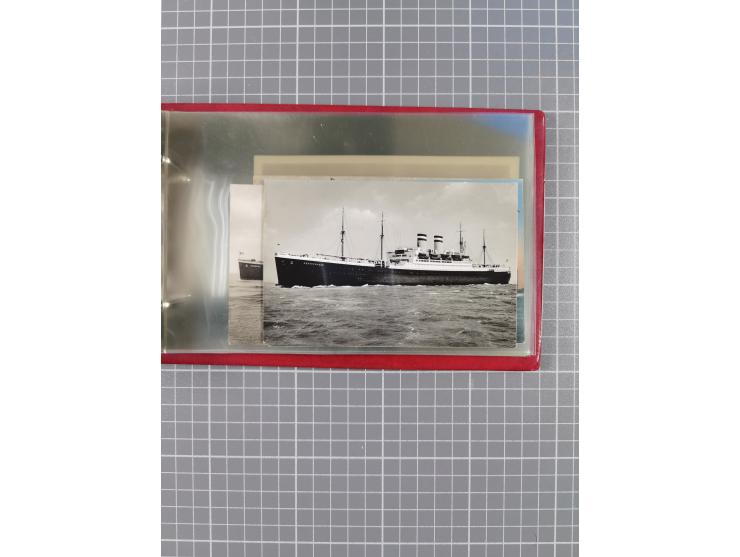 1914/37, Sammlung Flaggenstempel “DASP HAMBURG-NEW YORK” mit 50 Briefen, Karten und GSK, dabei drei R-Briefe und frühe Flagge