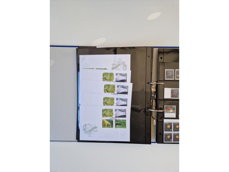 2000/15, postfrische und gestempelte, in den Hauptnummern je überkomplette Sammlung, dabei Marken je einzeln und in Viererblo