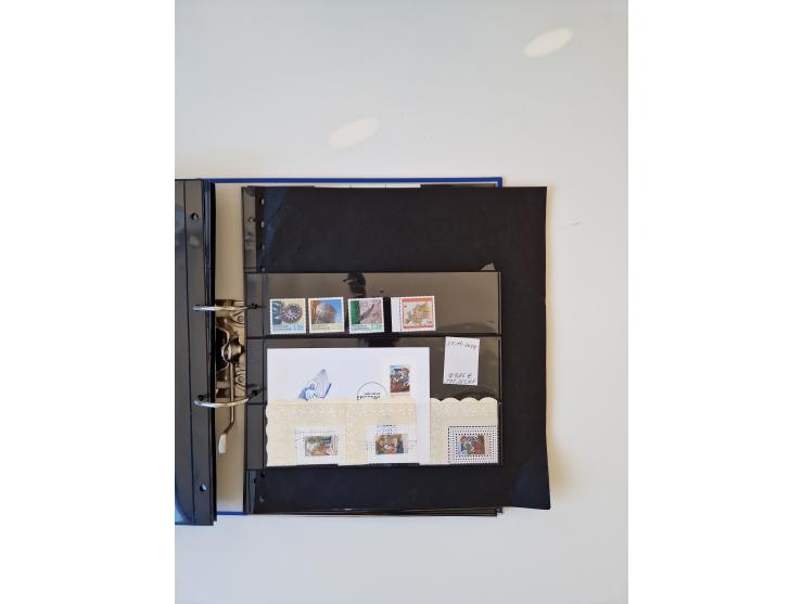 2000/15, postfrische und gestempelte, in den Hauptnummern je überkomplette Sammlung, dabei Marken je einzeln und in Viererblo