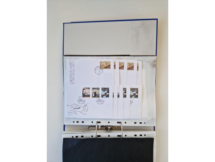 2000/15, postfrische und gestempelte, in den Hauptnummern je überkomplette Sammlung, dabei Marken je einzeln und in Viererblo