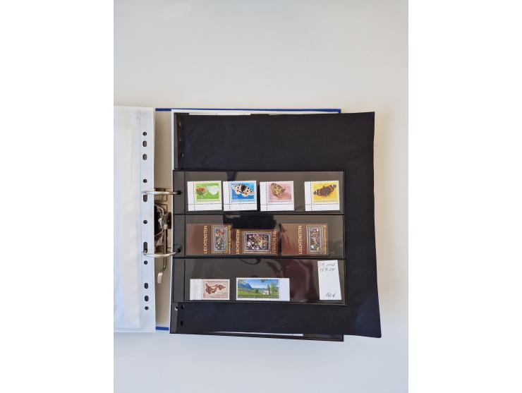 2000/15, postfrische und gestempelte, in den Hauptnummern je überkomplette Sammlung, dabei Marken je einzeln und in Viererblo